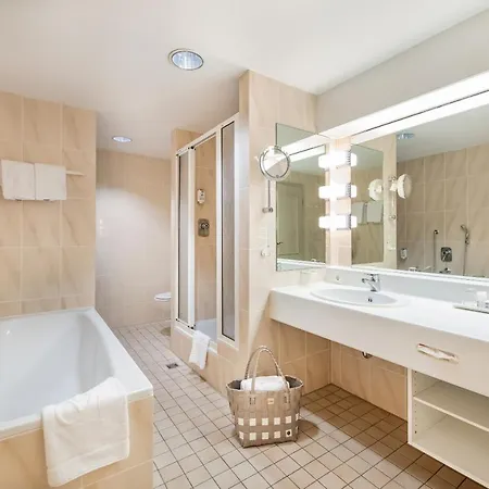 格贝尔罗登堡酒店 酒店