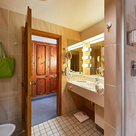 格贝尔罗登堡酒店 酒店