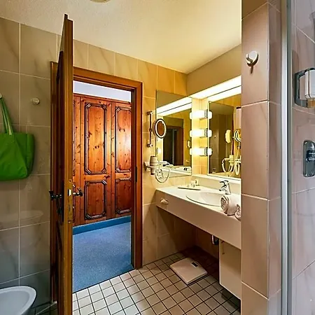 Hotel Goebels Rodenberg 4*