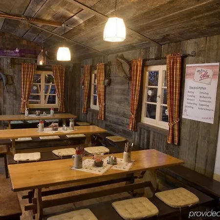 格贝尔罗登堡酒店